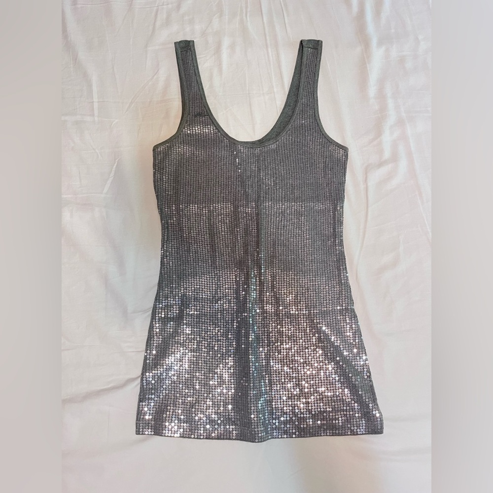 EXPRESS! Grey Sequins Top